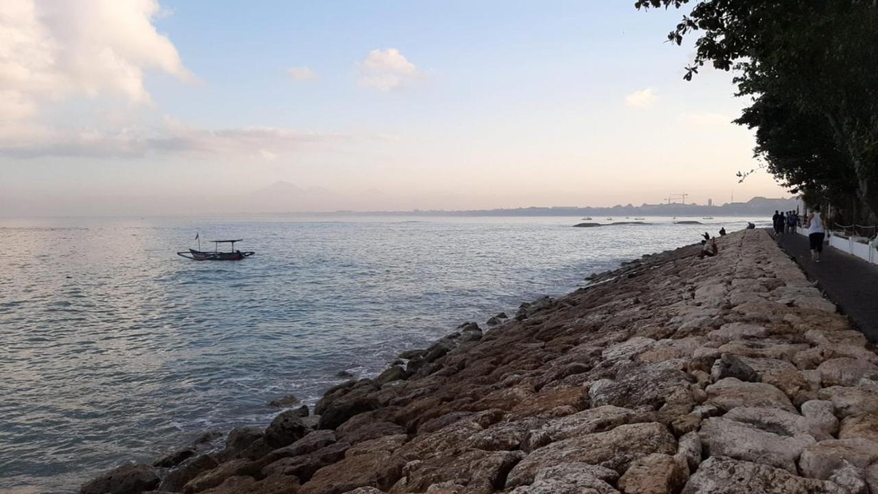 Pondok Sutya Kuta  Bagian luar foto