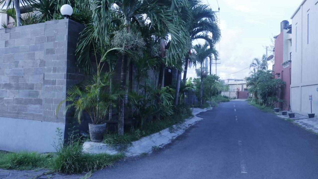 Pondok Sutya Kuta  Bagian luar foto