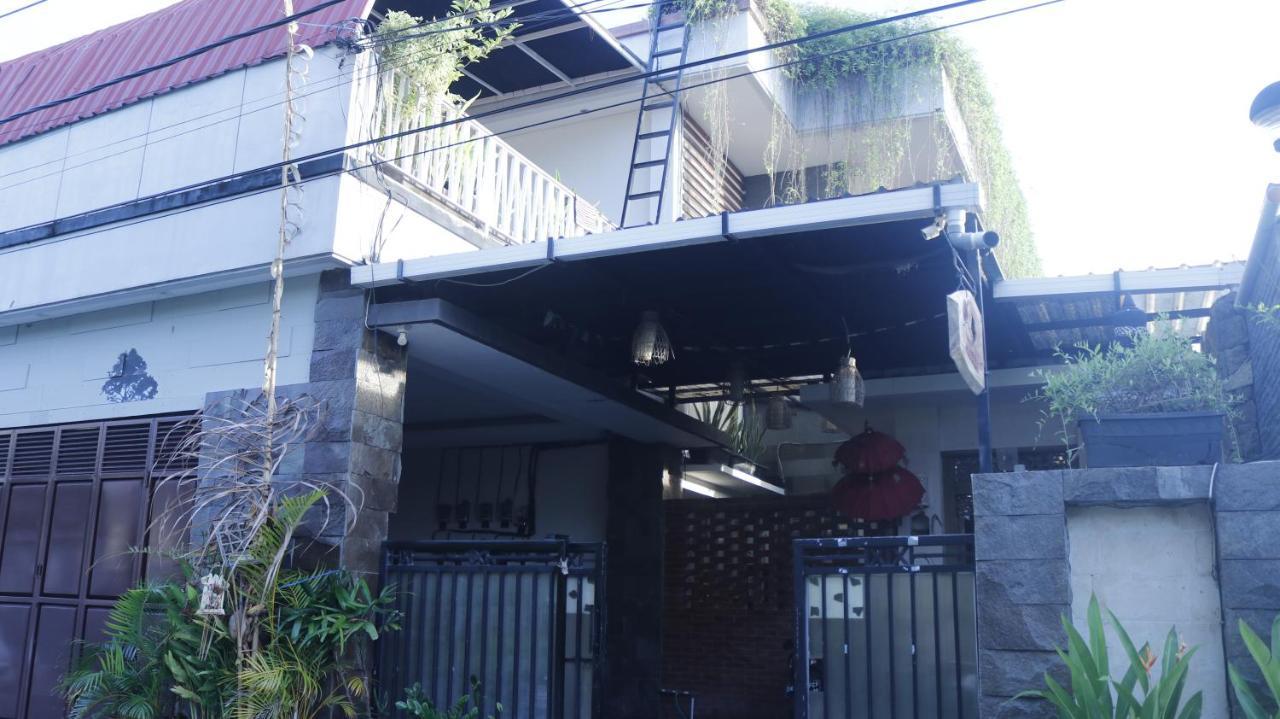 Pondok Sutya Kuta  Bagian luar foto
