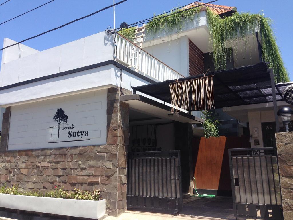 Pondok Sutya Kuta  Bagian luar foto
