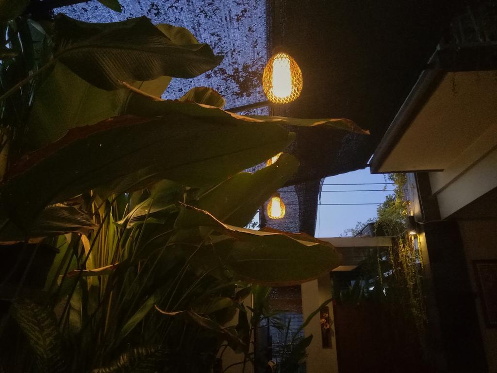 Pondok Sutya Kuta  Bagian luar foto