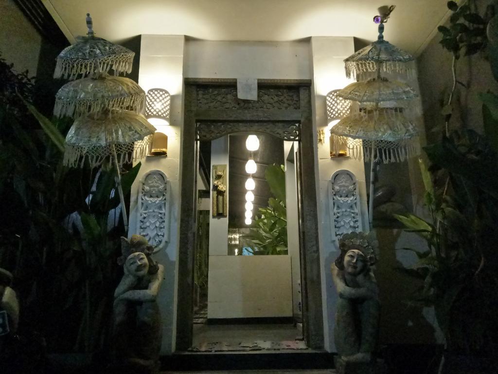 Pondok Sutya Kuta  Bagian luar foto